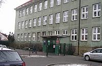 Ciasno w SP 52. Pierwszaki pójdą do kontenerów?