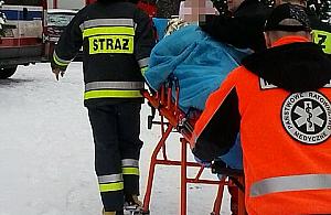 Załamał się lód pod wędkarzem