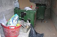 Jak nie obudzić się z ręką w śmietniku?