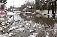 Darmowe kąpiele błotne na ulicy Panny Wodnej