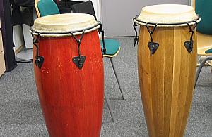 Głośne bębnienie w Art Bemie