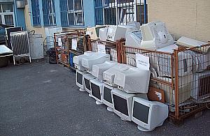 Oddaj elektrośmieci gimnazjalistom