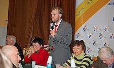 Oburzeni z Aleksandrowa opuszczają salę