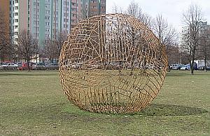 Będą nowe rzeźby na Bródnie. Aleja Żubrówki nie wypaliła