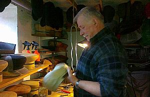 Szaleni kapelusznicy z Falenicy