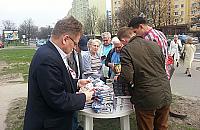 Dwa tysiące książek na godzinę