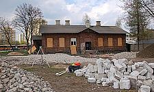 Zabytkowy dom zamieniony na... skup złomu?