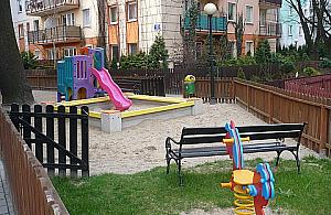 Dzieci przybywa, placów zabaw nie