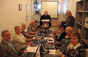 Seniorzy też korzystają ze skype'a