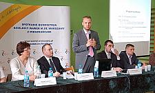 Radość: ludzi interesują drogi i kanalizacja