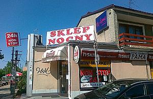 Agencja i pijaczkowie - plac Kasztelański potrzebuje monitoringu