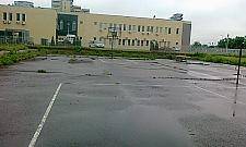 Beton na Rembielińskiej: aż prosi się o plac zabaw