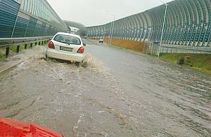 Kosztowała miliony. Nowa Trasa Toruńska też przegrała z nawałnicą