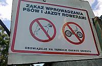 Broniewskiego: �mietnik pe�en zakaz�w