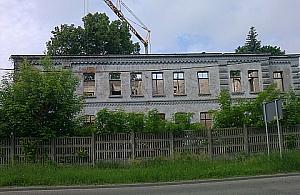 Koszarowce na Strużańskiej na razie zostaną