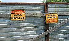 Jabłonna - komisariat w grudniu, a obok park