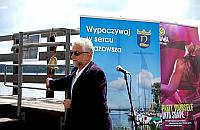 Wójt za kierownicą: nie widać końca żenującego spektaklu