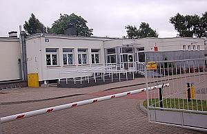 Szkoła na Juranda. Nie może być szerzej? Niech będzie jednokierunkowo