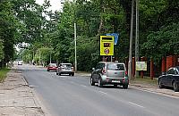 Kierowcy ignorują nowoczesny znak na Kajki