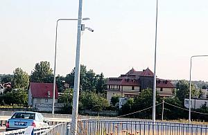 Sześć kamer obserwuje Chotomów
