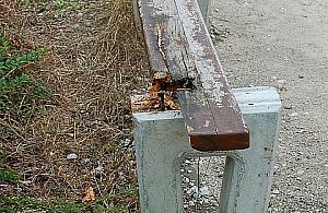 Plac zabaw w Marysinie, mieszkańcy przepowiadają "katastrofę budowlaną"!