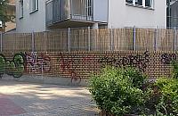 Graffiti - samczy zwyczaj na Bielanach?