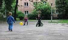 Karolkowa: trudna walka o zainteresowanie sąsiadów