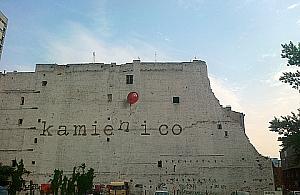 Zniknie jeden z największych murali "Kamień i co"