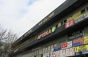 Co dalej z "czarnym pawilonem"?