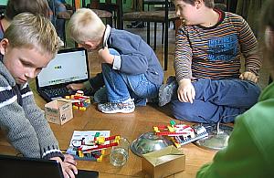 Mali konstruktorzy samolotów z Anina