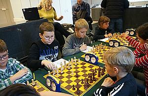 Młodzi szachiści rywalizowali w bielańskim ratuszu