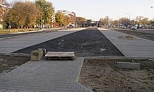 Zbudujmy park&ride na trawnikach między stacjami metra