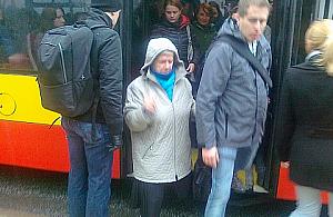 W dni targowe 184 trzeba "dopychać kolanem"