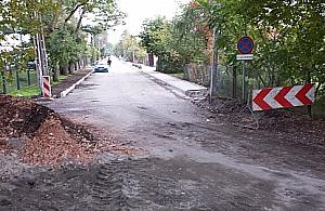 Drogowy absurd w Henrykowie. 70 metrów dziur na Dziatwy