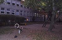 Samogłoska: podstawówka bez placu zabaw. Jak długo?