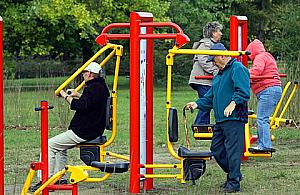 Okolice Areny: najpierw park, basen później