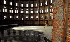 Warszawskie Koloseum: były plany jest ruina