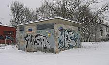 Nocne imprezy, bazgroły. Czy policja wie, gdzie jest Marysin?