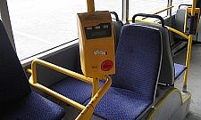 "Najbardziej denerwujący pasażerowie". Śmierdzący żule, narzekający emeryci, głośne dzieci?