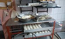 Żelazna 64: historyczna już cukiernia na Woli