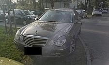 Parkowanie na Kajki: klamki wymazane odchodami i karny kut***