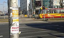 Bemowo upstrzone ogłoszeniami. Przydałyby się gablotki?