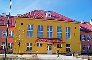 Narkotyki w szkołach na Bemowie: w których interweniowała policja?