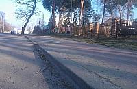 Pechowa Strużańska: bez chodnika, pasów. Przystanki też oprotestowano