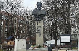 Powrót Waryńskiego pełen kontrowersji