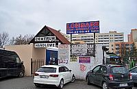 Budują tramwaj - zmniejszają bazarek