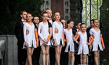 Costa Latina: dzieci tańczą taniec towarzyski