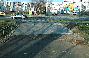 Parkingowa wojna na Orłowskiej. Brak rozumu czy złośliwość?