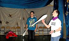 Piłeczki, szczudła i jednokołowy rower - przyjdź na Żegańską w sobotę!