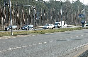 Obwodnica Jabłonny: nowe kamery wyłapią piratów na czerwonym